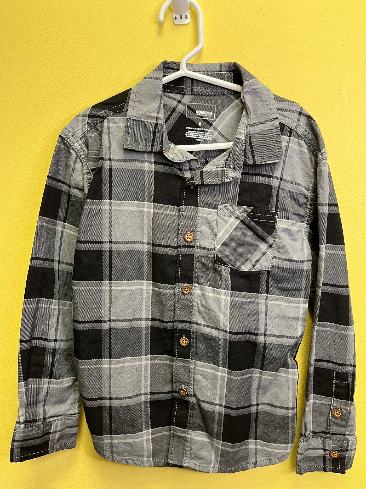 Boys 6 Black and Gray Plaid Flannel