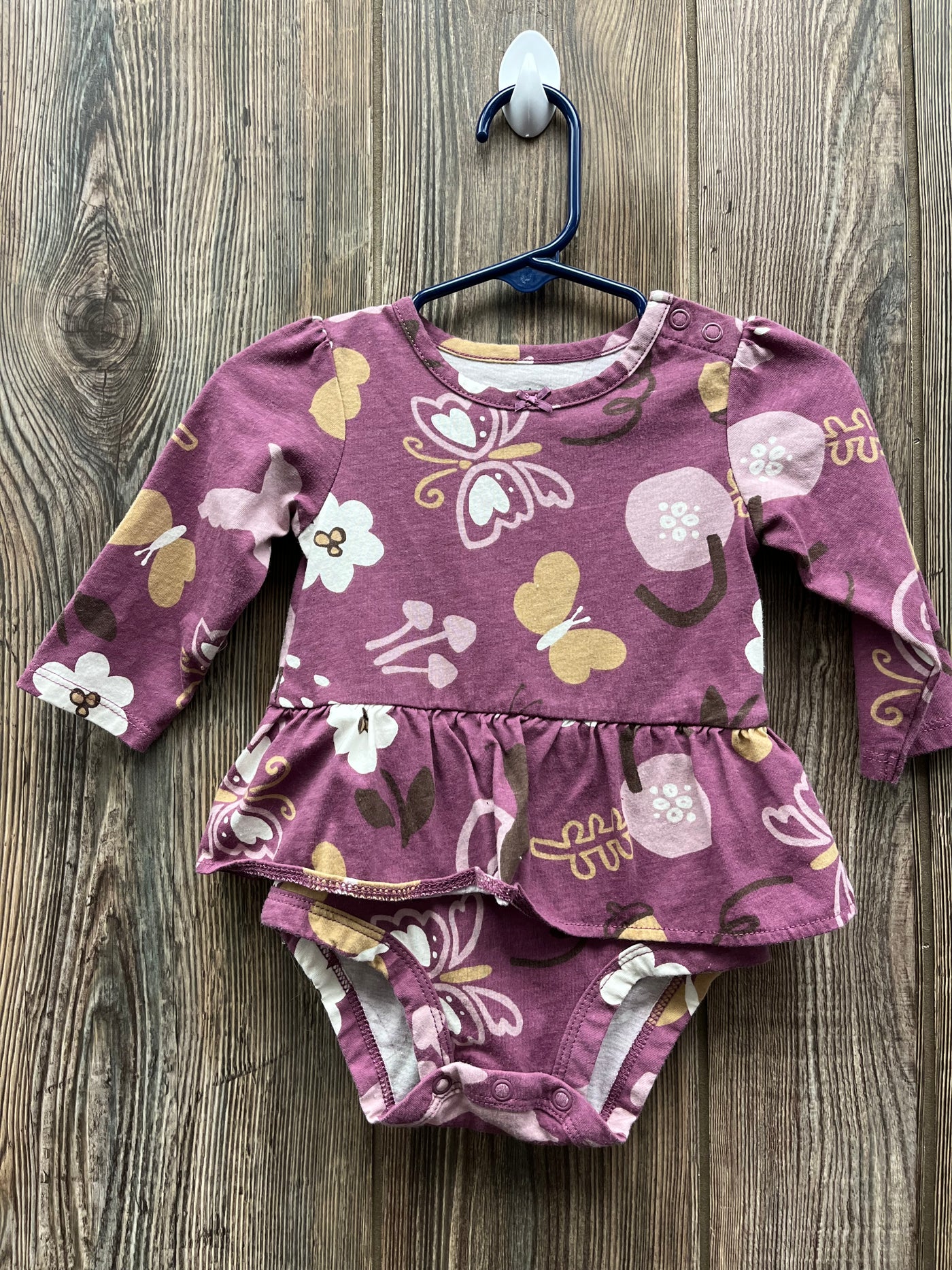 Girl 6 mo Butterfly Long Sleeve Onesie