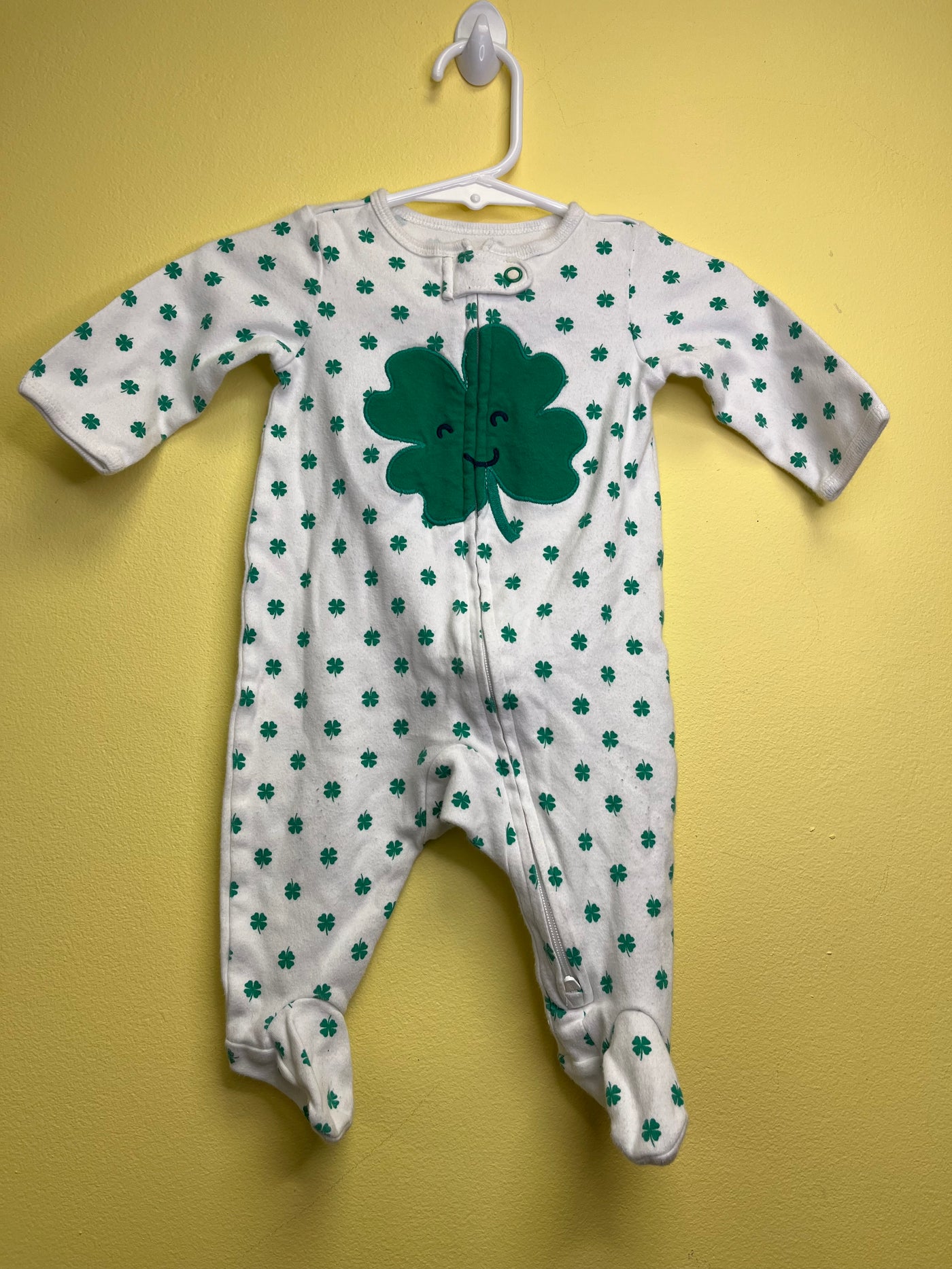 Girls 3 mo White Green Shamrock Clovers Sleeper PJs