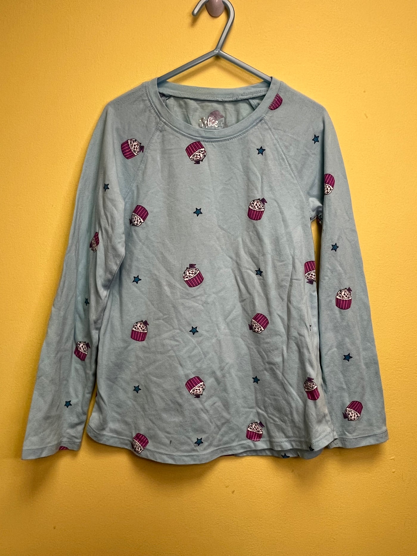 Girl 6/7 Gray Cupcake Justice Long Sleeve Top