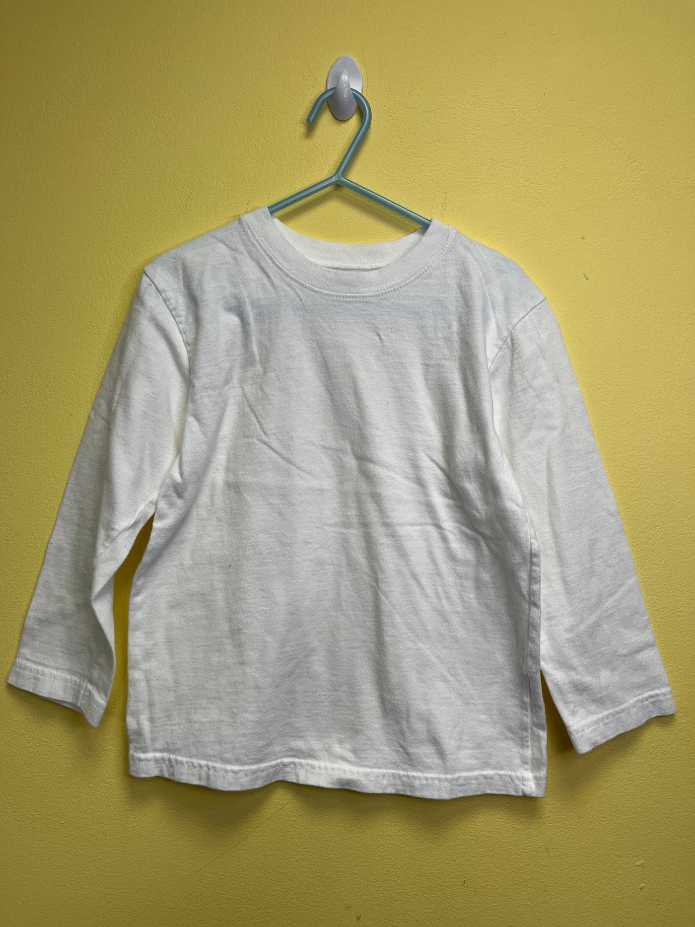 Boys 5T White Long Sleeve Top