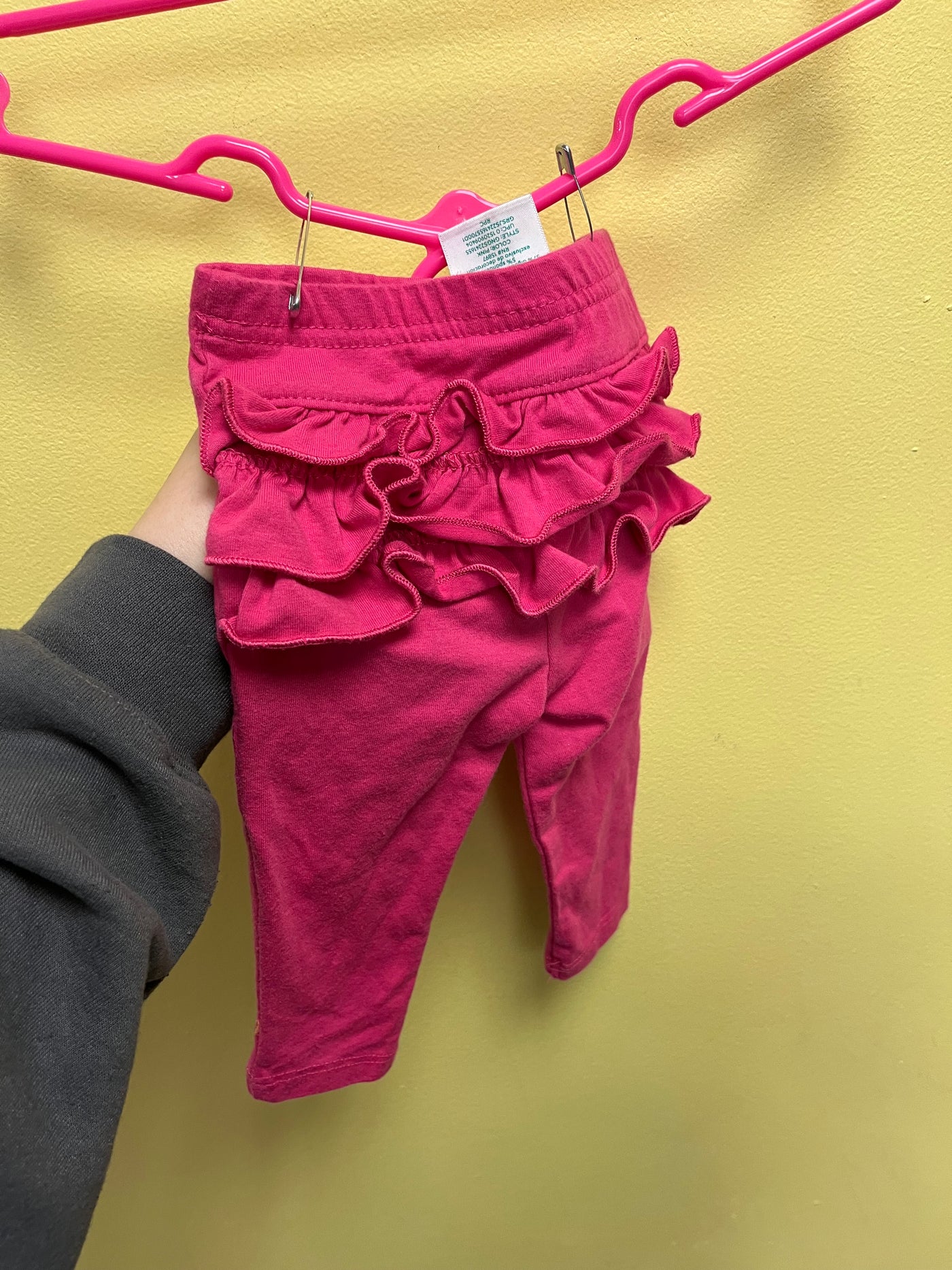 Girl 3-6 mo Pink Pants with Ruffles on Butt