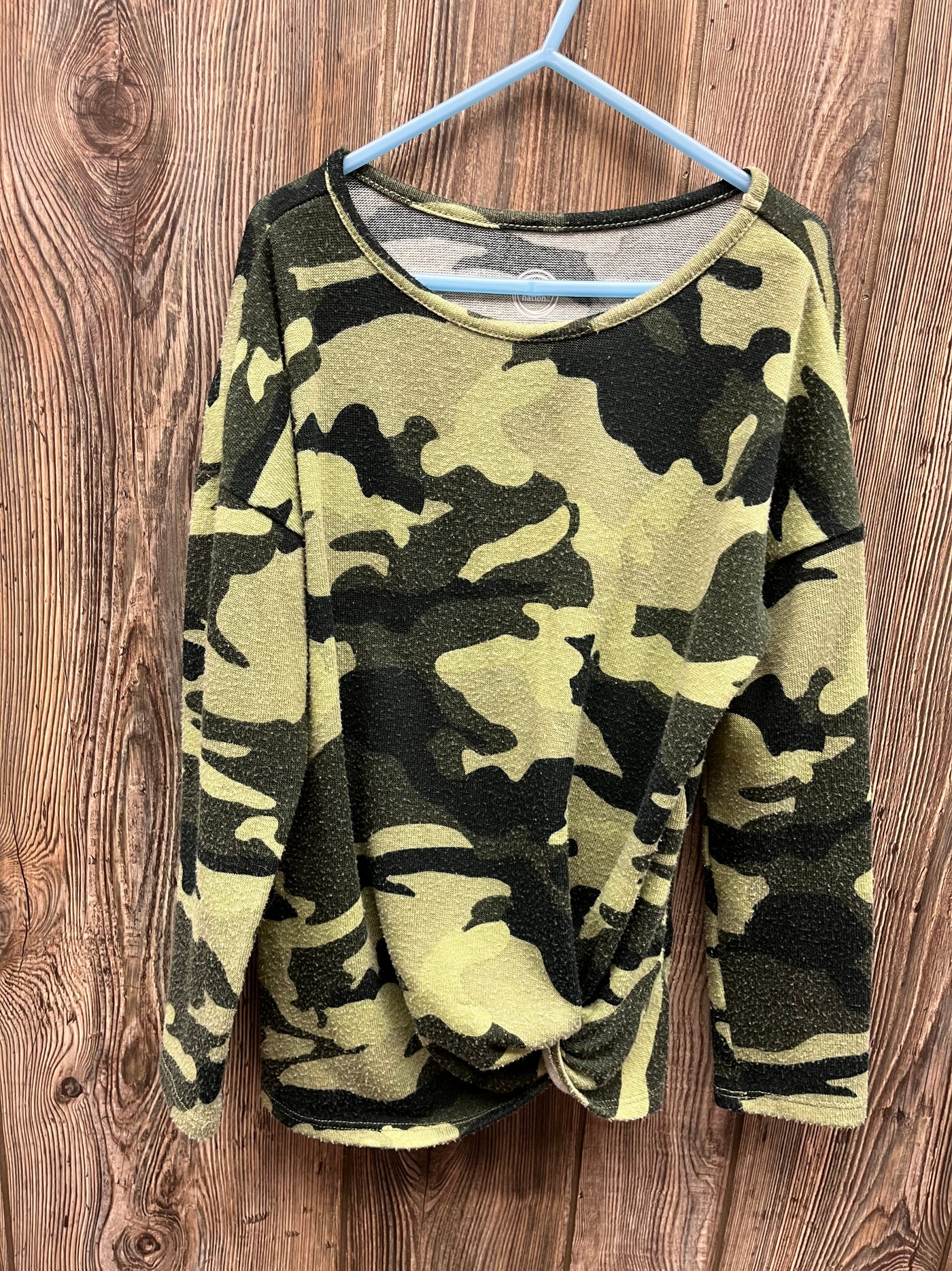 Girls 7/8 Green Camo Long Sleeve Top