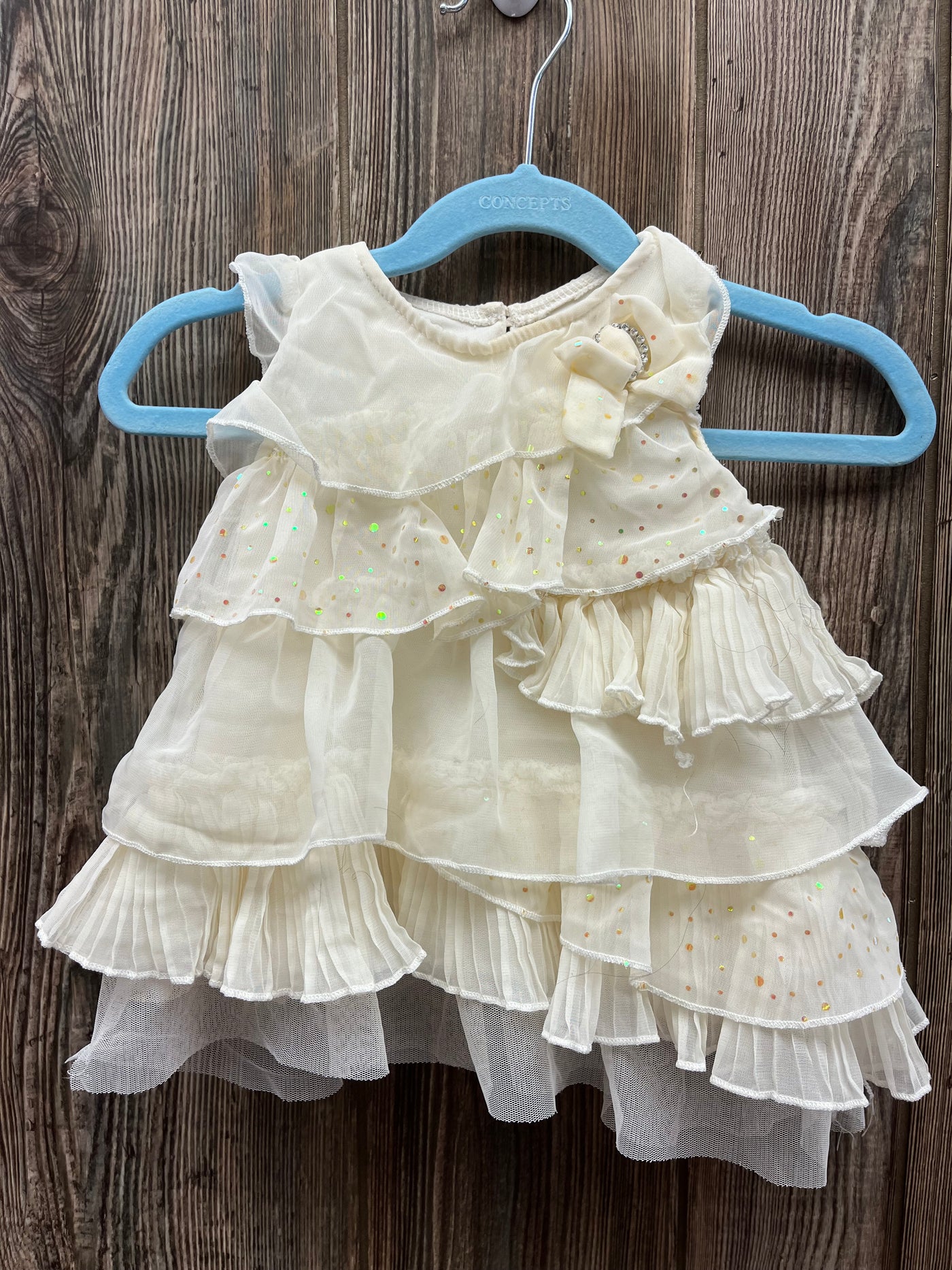 Girl 3-6 mo Cream Ruffles Dress