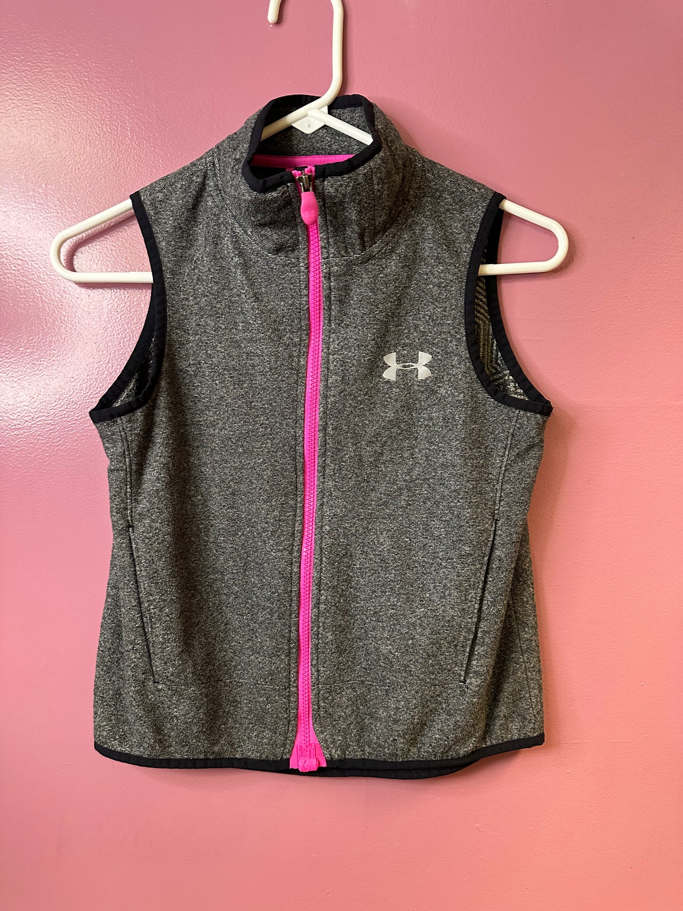 Girls Youth Medium Under Armor Pink and Black Vest