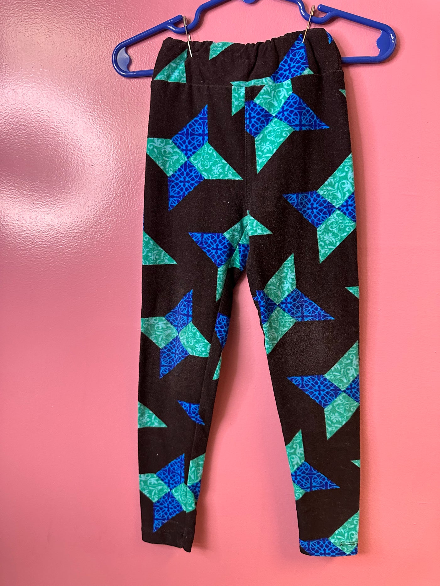 Girl 6 Black with Blue/Green Shapes Leggings