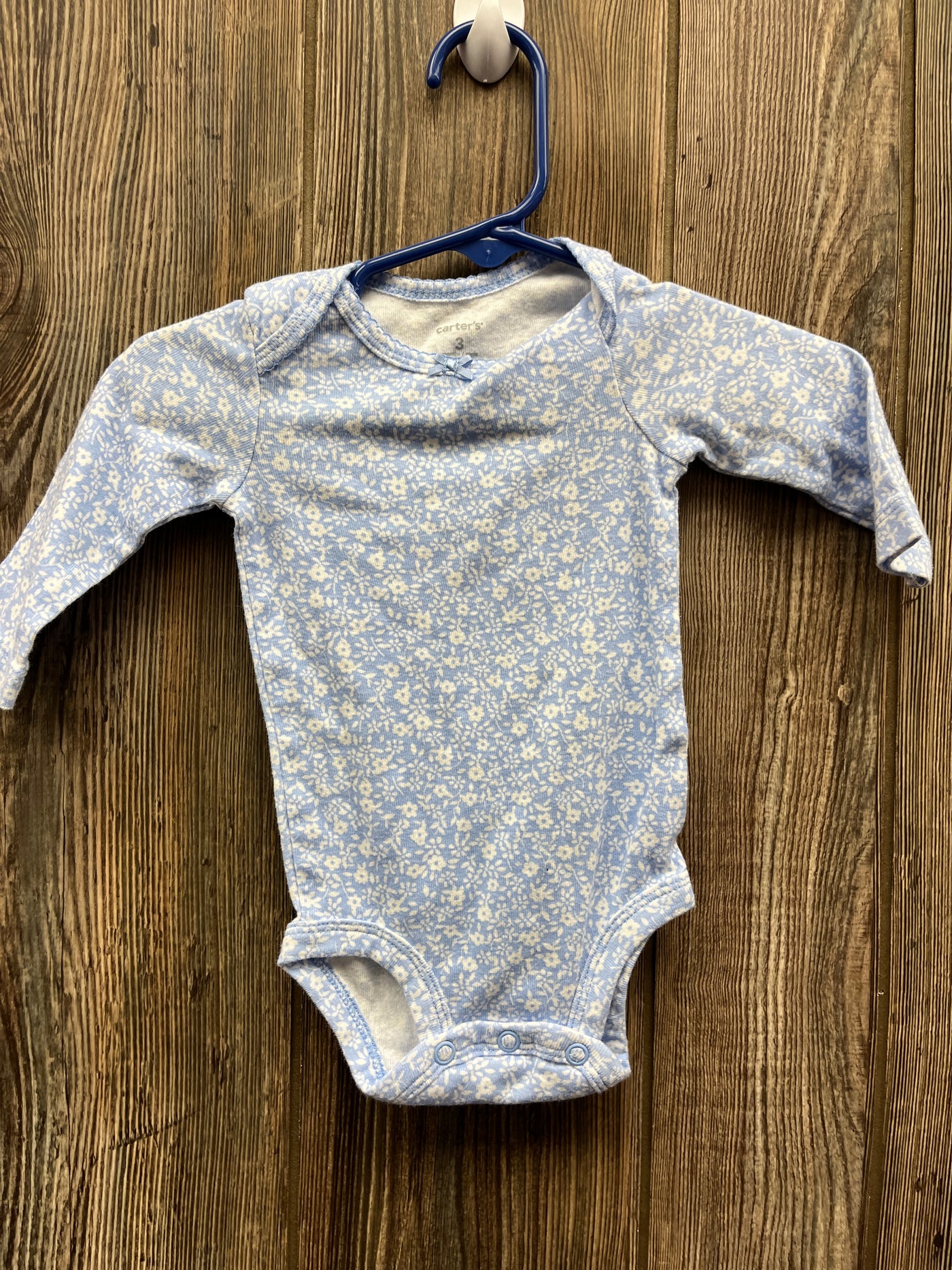 Girl 0-3 mo Blue Long Sleeve Onesie with White Flowers