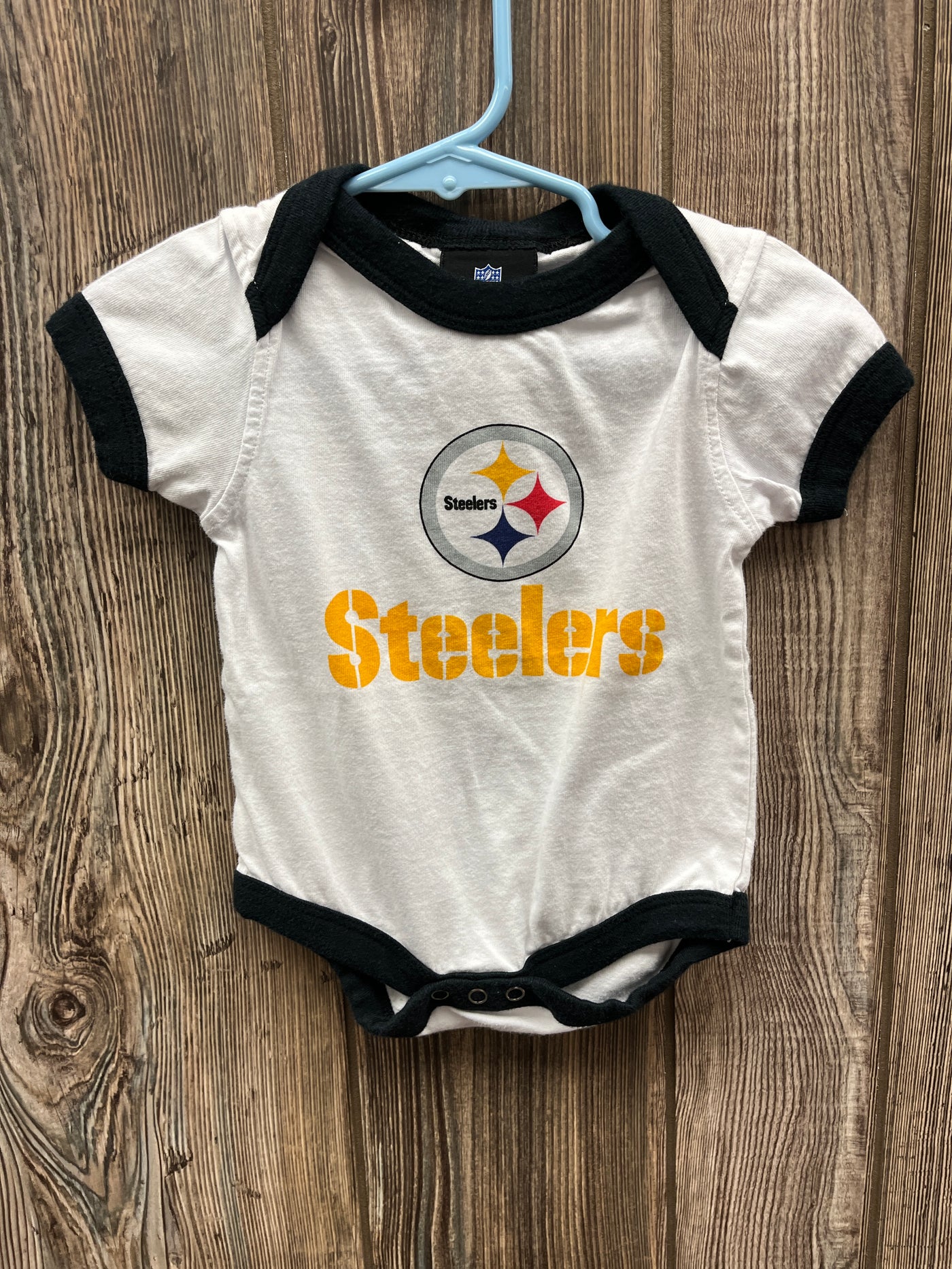 Boys 6-9 mo White Steelers Short Sleeve Onesie