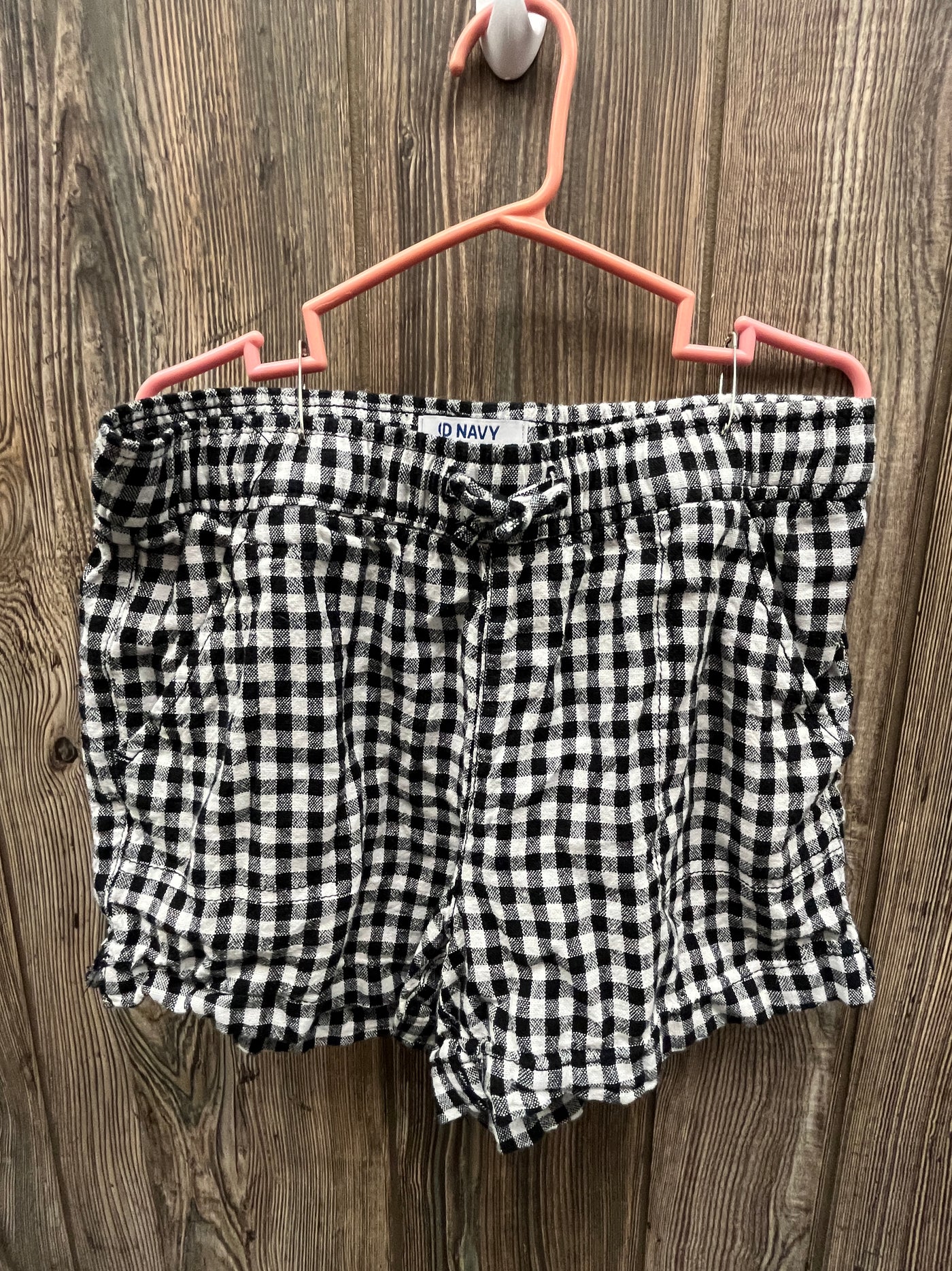 Girls 10/12 Black and White Checkered Shorts