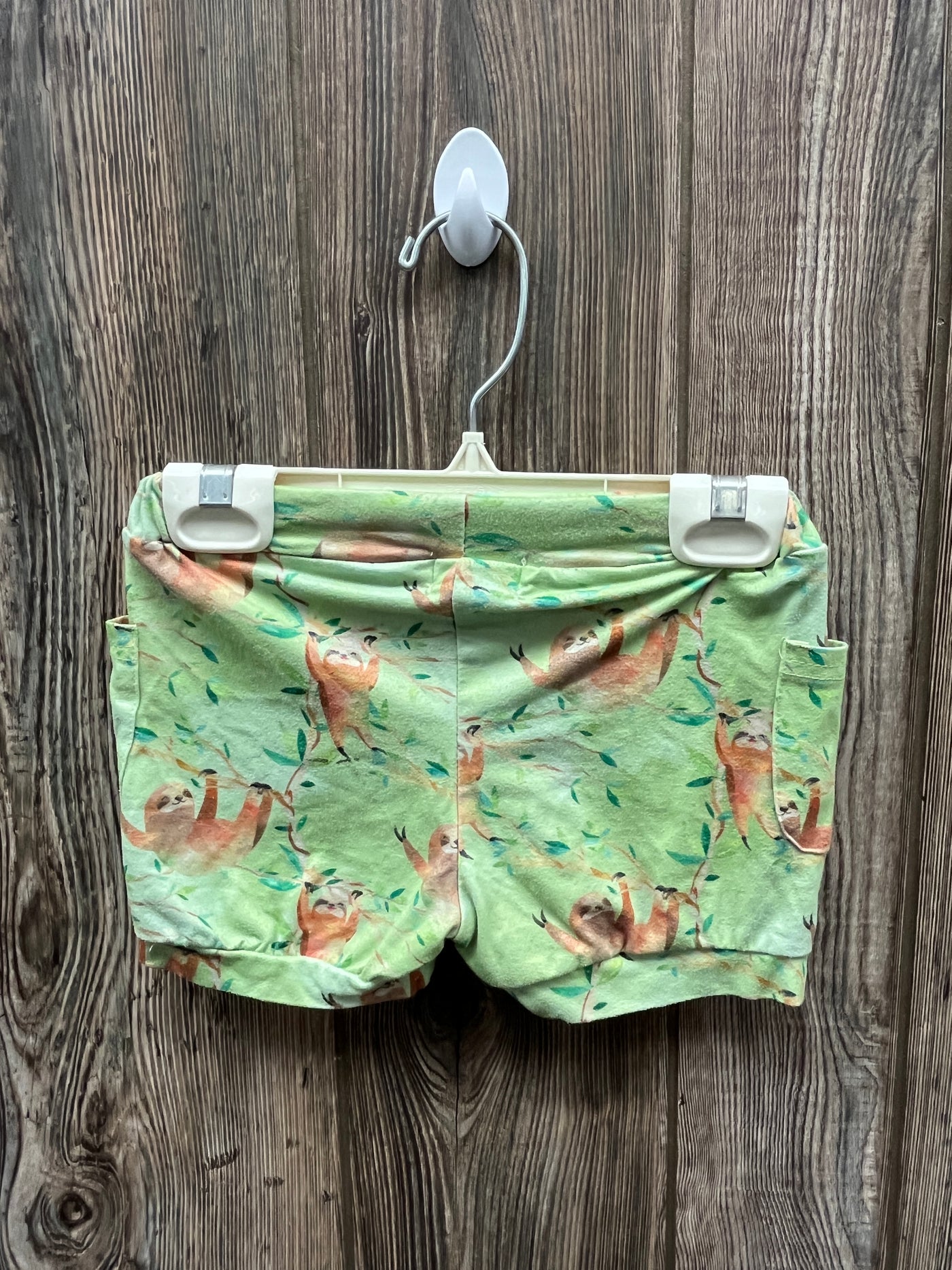 Girls 2T Green Shorts with Sloths