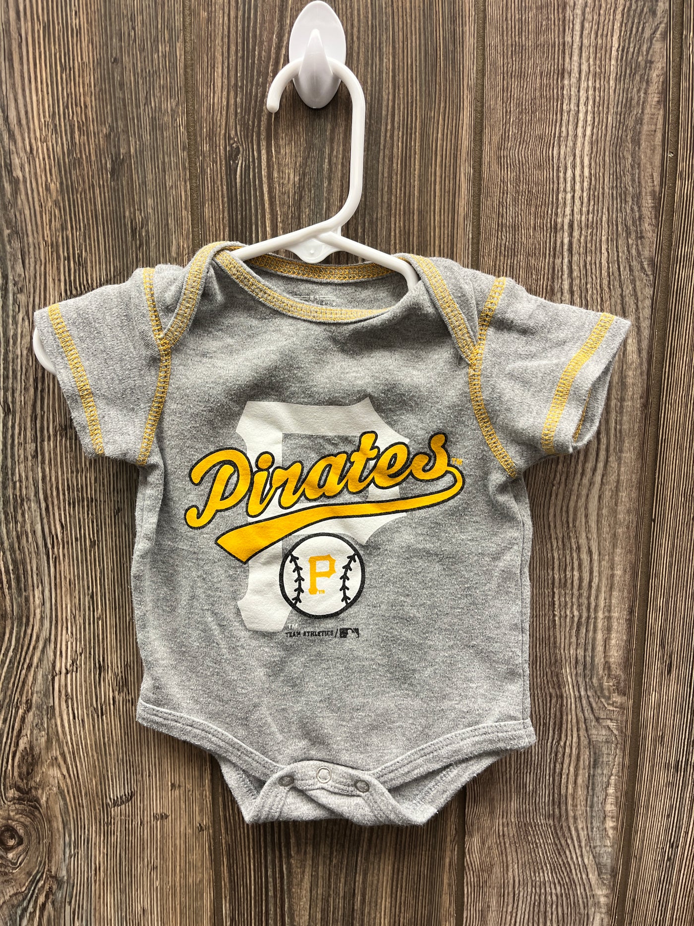 Boys 0-3 mo Pirates Baseball Gray Onesie