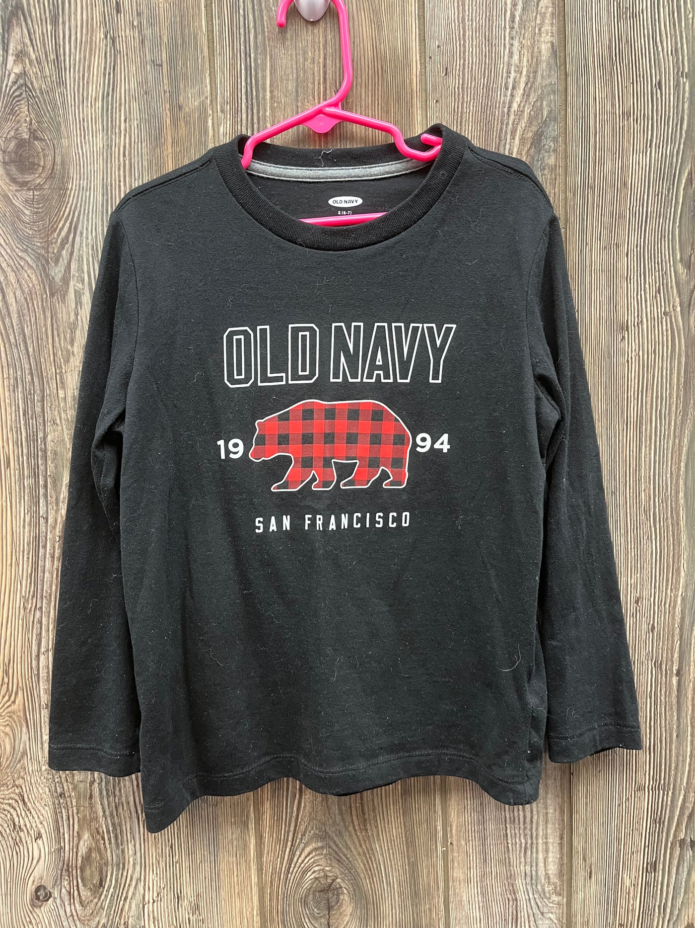 Boys 6/7 Black Bear Long Sleeve Top