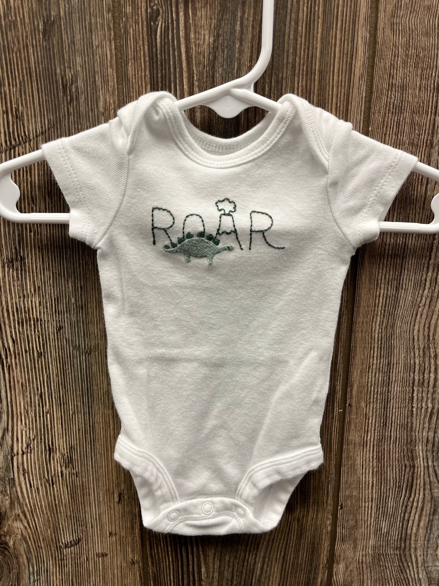 Boys NB Roar Short Sleeve Onesie