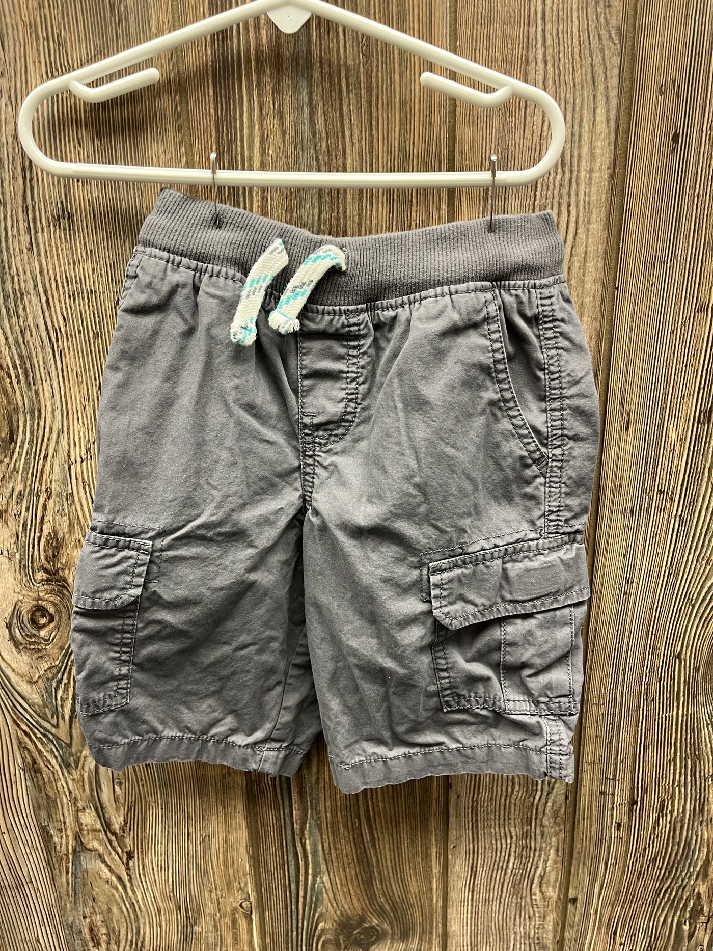 Boys 6 Gray Shorts with Side Pockets