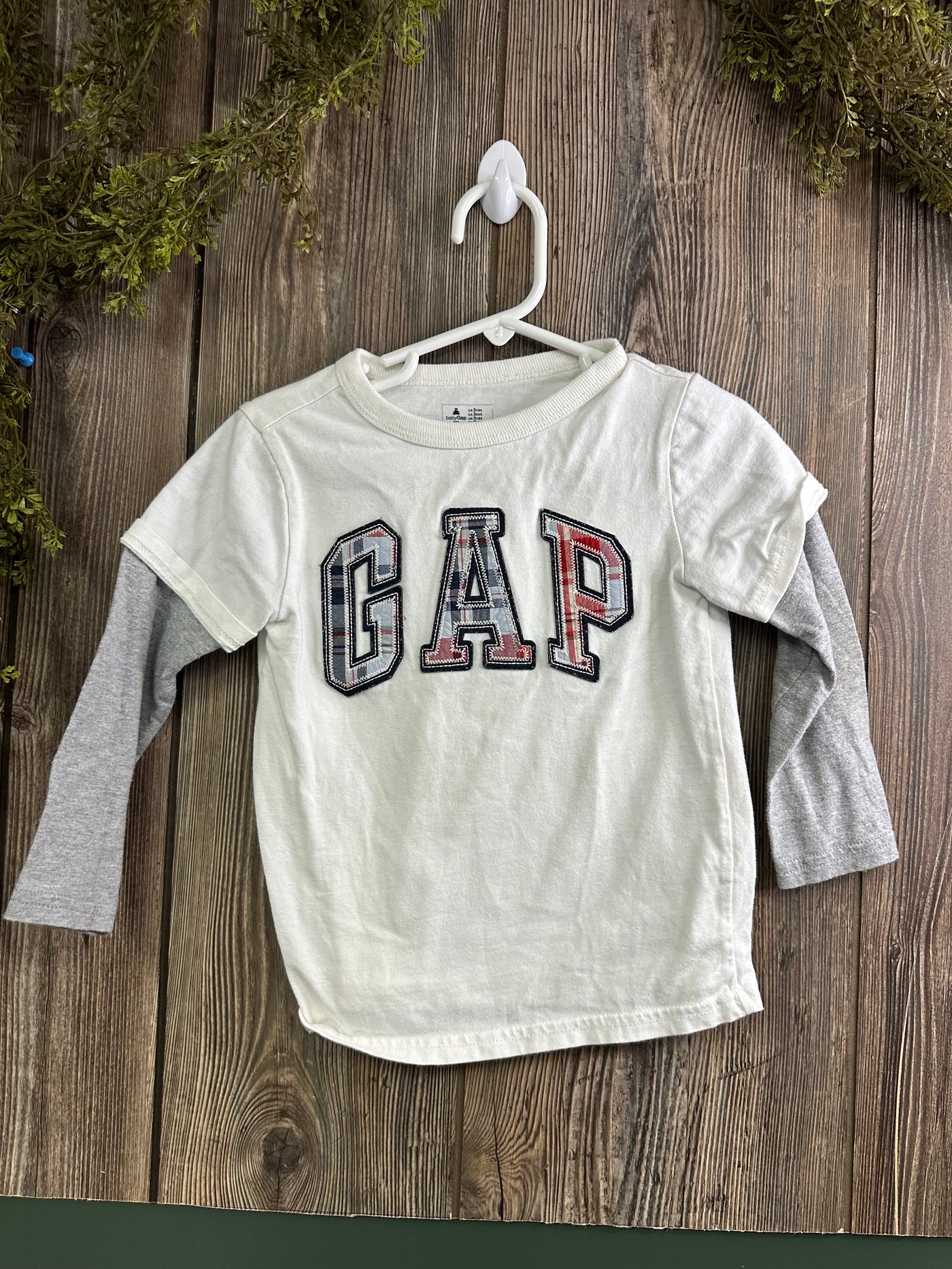 Boys 3T Cream GAP Long Sleeve Top