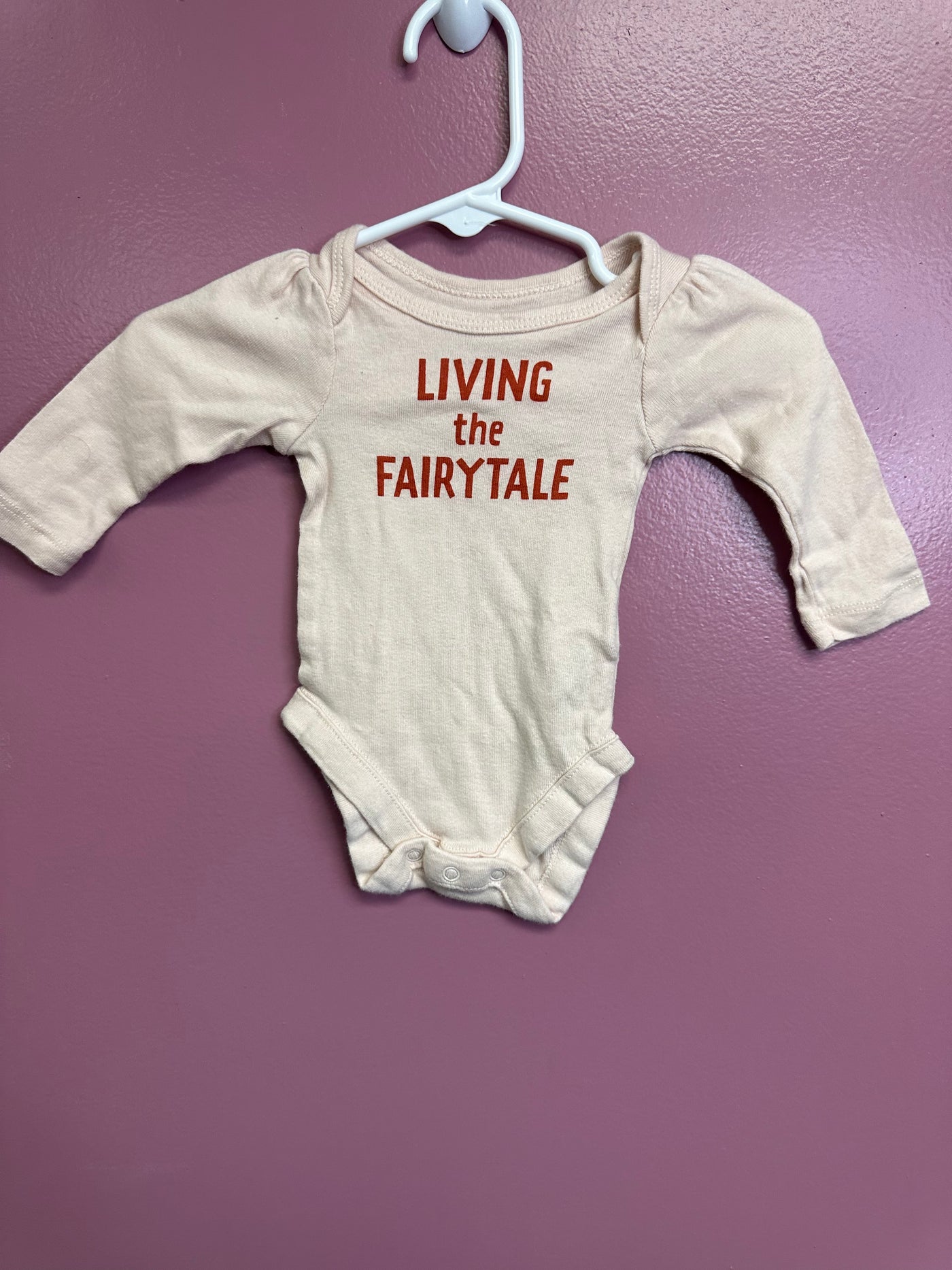 Girl 0-3 mo Cream Long Sleeve Onesie Fairytale